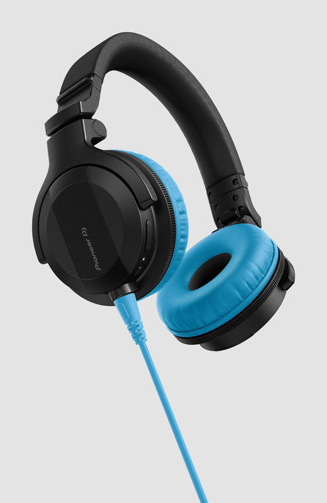 Pioneer HDJ-CUE1 Headphones With Blue Accessory Pack
